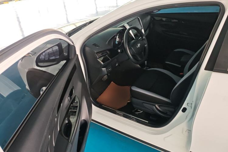 Used Toyota YARiS L Zhi Xuan 2020 X-Trail X 1.5L CVT Leading Edition Driver Seat