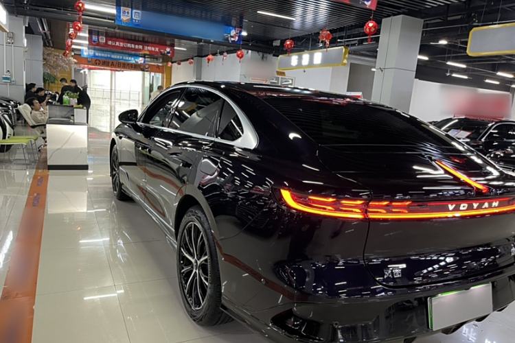 Used VOYAH PASSION 2024 PHEV Four-Wheel Drive Ultra-Long Range Executive Edition