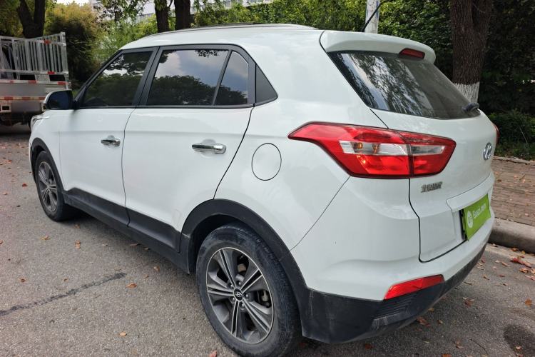 Used Hyundai ix25 2015 1.6L Automatic Two-Wheel Drive Smart GLS Trim Rear Left 45 Deg