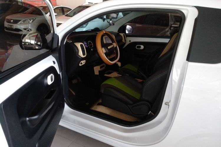 Used Roewe Clever 2021 302 km New Four-Seater Super-Efficient Version