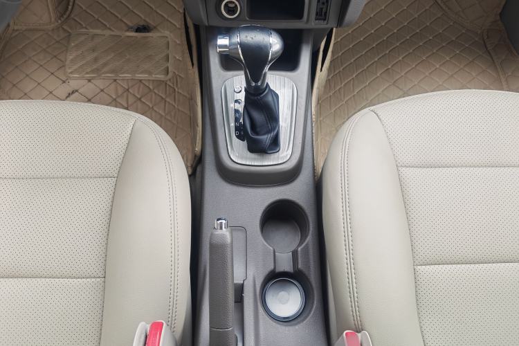 Used FORTHING Joyear S50 2014 1.6L CVT Luxury Model Gear Lever