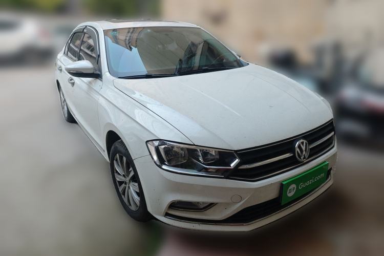 Used Volkswagen Bora 2016 1.6L Manual Comfort Model Front Right 45 Deg