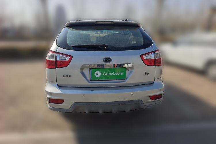 Used BYD S6 2011 2.0L Manual Luxury Version