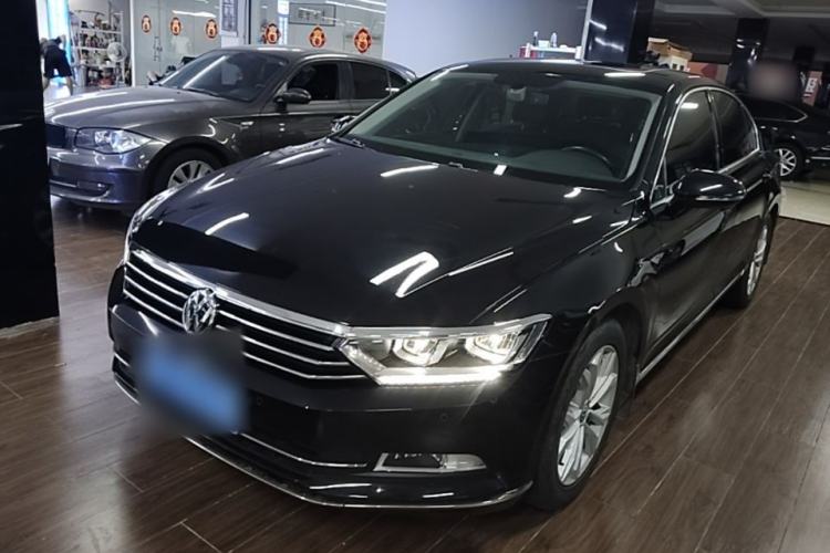Used Volkswagen Magotan 2019 330TSI DSG Luxury Version China VI Standard Guazi used car, China used car export, Used car for sale, Used cars, Cheapest cars for sale