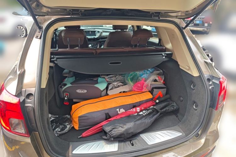 Used Buick Envision 2016 20T Two-Wheel-Drive Elite Model Trunk