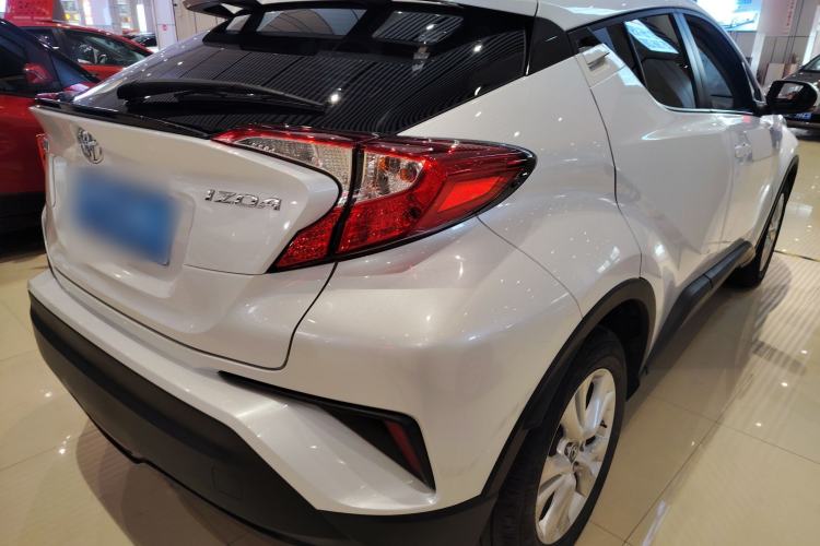 Used Toyota IZOA 2021 2.0L Enjoy Edition Rear Right 45 Deg