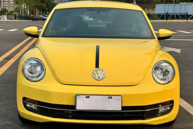 Used Volkswagen Beetle 2015 180TSI model Exterior 5