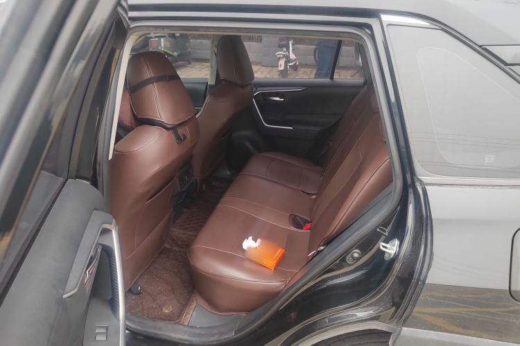 Used Toyota RAV4 2020 2.0L CVT 4x4 Trend Edition Left Rear Seat