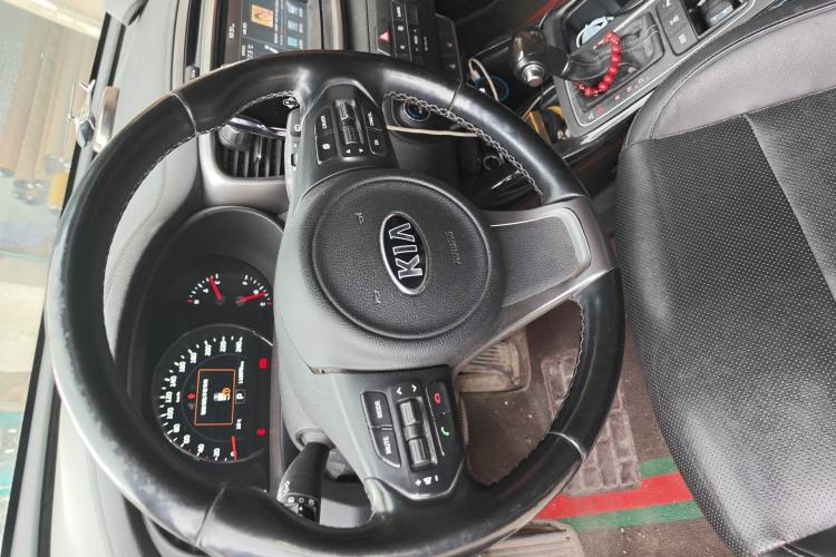 Used Kia Sorento 2015 Sorento L 2.4L Gasoline 4WD Elite Edition 7 Seats China IV Standard
