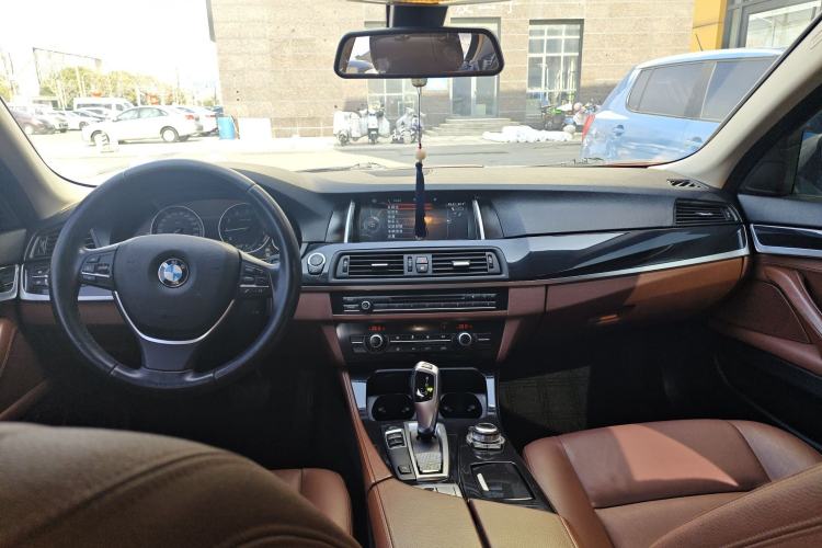 Used BMW 5 Series 2014 520Li Elegant Model