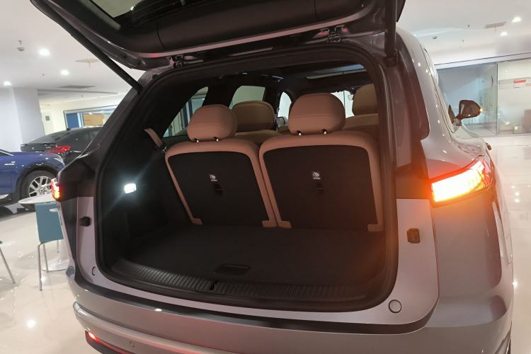 Used ONVO Luxeed L90 2025 Model—Max Six-Seater Version