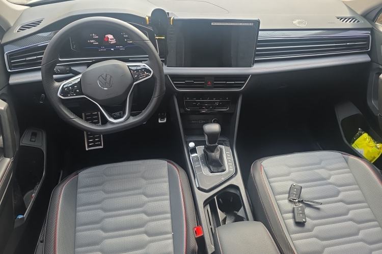 Used Volkswagen Tiguan X 2023 Facelift 330TSI Two-Wheel-Drive Prestige Flagship Edition Center Console