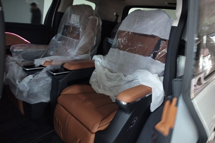 Used Hongqi HQ9 2023 2.0T Smart Connect Flagship Edition