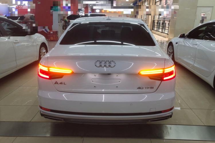 Used Audi A4L 2019 40 TFSI Fashion Version China V