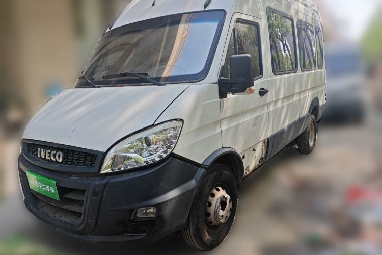 Used Iveco Power Daily 2017 2.5T Deluxe A37 High-Roof 6-7 Seater Bus 47Z5