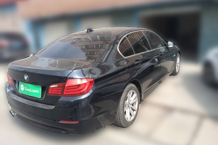 Used BMW 5 Series 2013 520Li Elegant Edition Rear Right 45 Deg