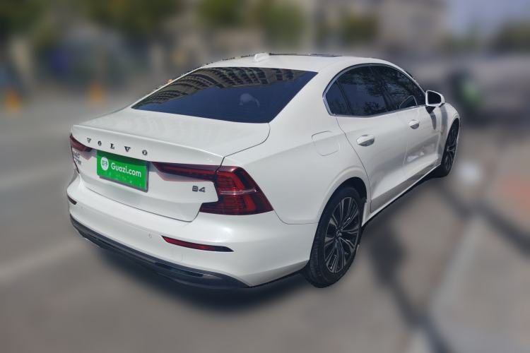 Used Volvo S60 2023 B4 Zhiyuan Luxury Edition