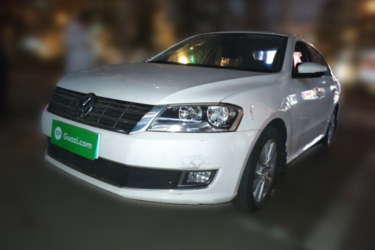 Used Volkswagen Lavida 2013 Restyled Classic 1.6L Manual Comfort Edition
