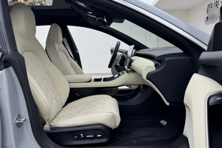 Used Nio ET5T 2025 75 kWh Touring