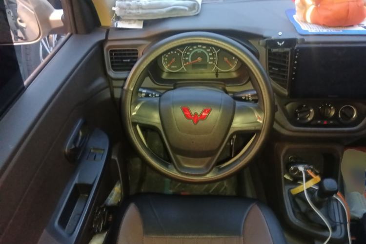 Used Wuling Hongguang V 2022 1.5L Enjoy Edition Electric-Powered LAR
