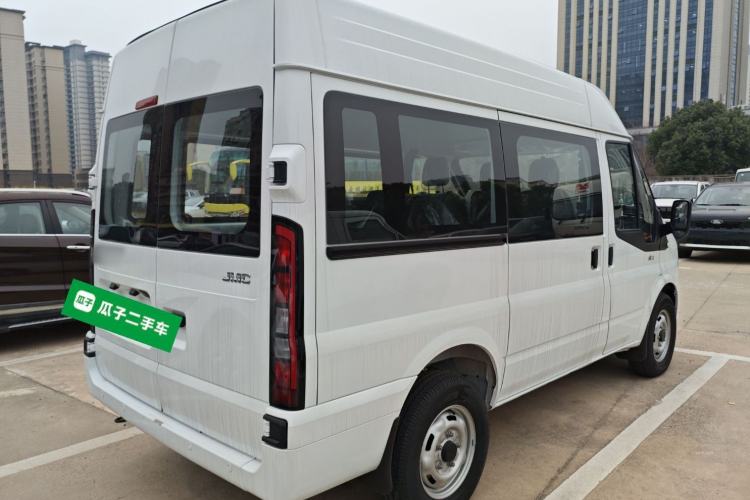 Used JMC Fushun 2025 2.0T 6MT Diesel Short-Wheelbase Mid-Roof Commercial Multi-Purpose Passenger Vehicle with 5/6 Seats