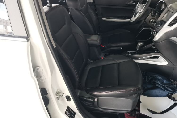 Used CHANGAN CS35 2015 1.6L Automatic Luxury Model China IV Standard Right Front Seat