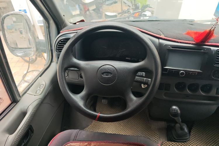 Used Ford Classic Transit 2013 2.8T Diesel Logistics Model with Short Wheelbase and Mid-Roof JX493ZLQ4 Steering Wheel