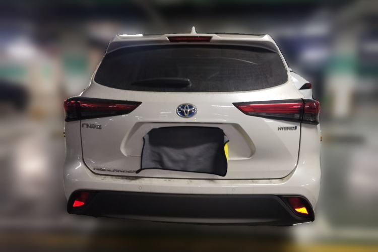 Used Toyota Highlander 2022 Dual-Engine 2.5L Two-Wheel Drive Elite Edition 5 Seats