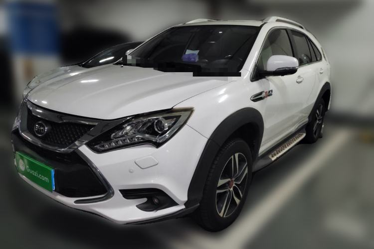 Used BYD Tang New Energy 2015 2.0T Four-Wheel-Drive Flagship Model