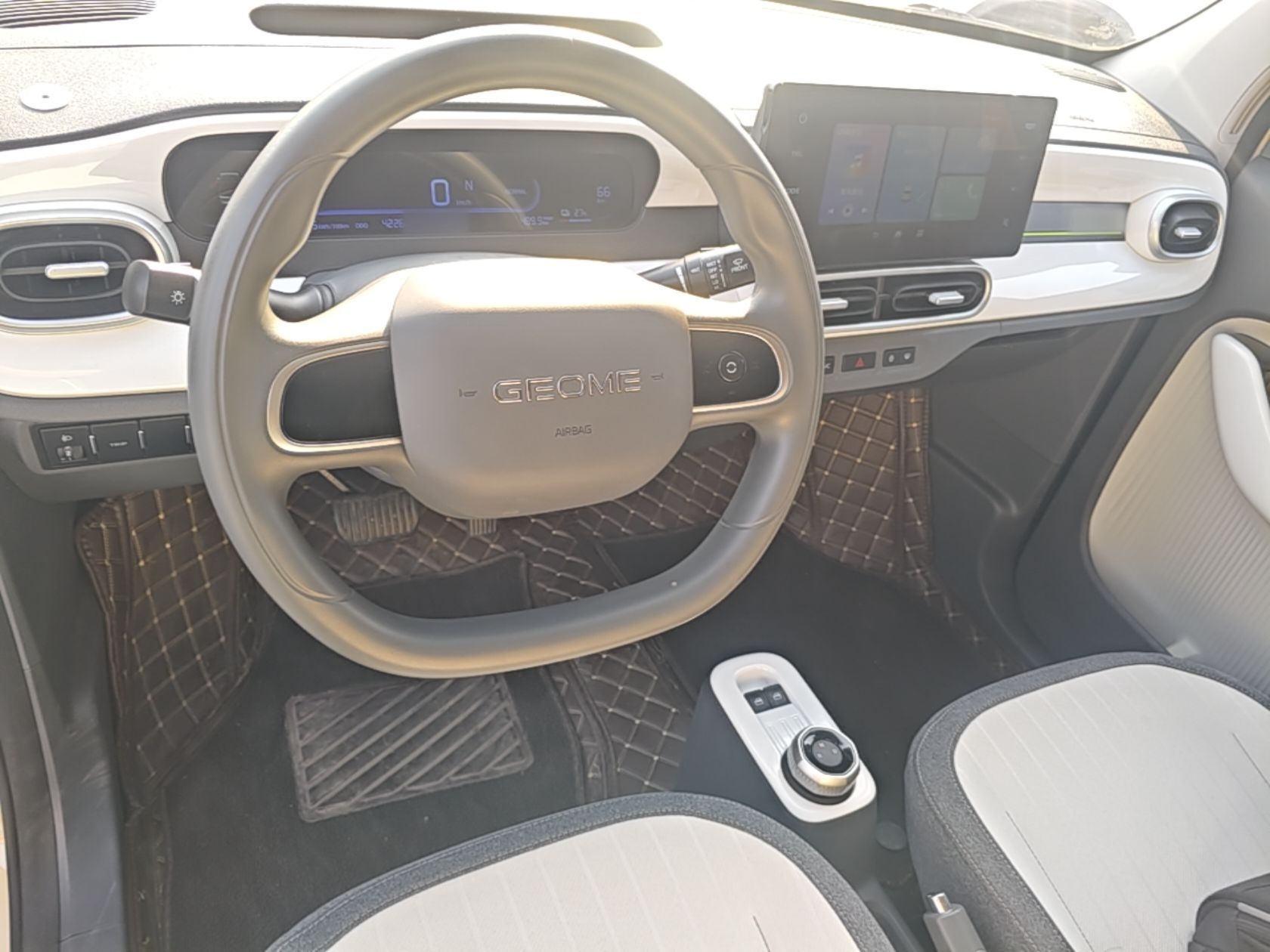 Geely Galaxy Panda 2025 210 km – Yuanqi Bear — снимка 13