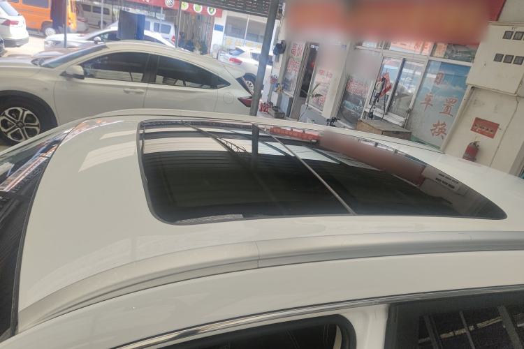 Used Geely Auto Emgrand X7 Sport 2020 1.8TD DCT Two-Wheel Drive Smart Connect 4G-Enabled Version
