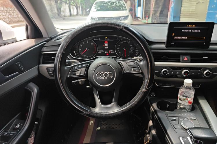 Used Audi A4L 2018 30th Anniversary Edition 40 TFSI Trendy Model
