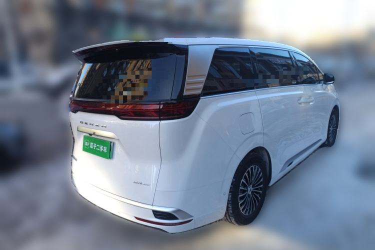 Used Denza D9 2024 DM-i 980 Four-Wheel Drive Flagship Model