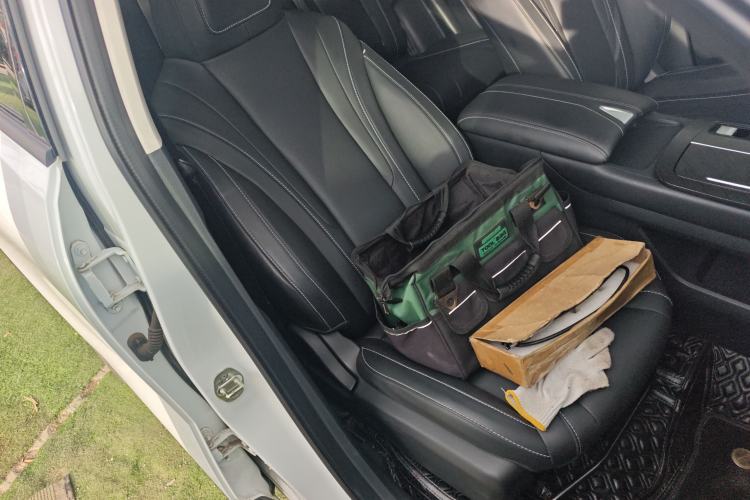 Used Venucia V 2021 260T Idol Edition
