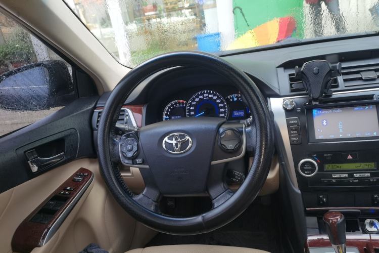 Used Toyota Camry 2012 2.5G Luxury Edition Steering Wheel