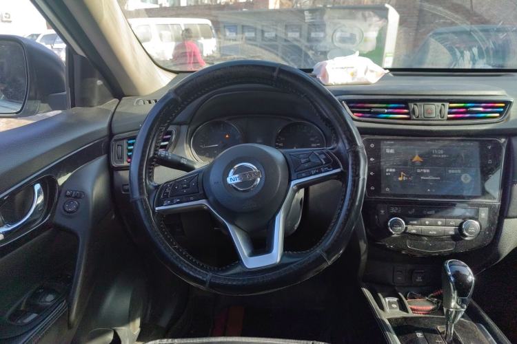 Used Nissan X-Trail 2019 2.0L CVT Smart Connect Comfort Edition 2WD Steering Wheel