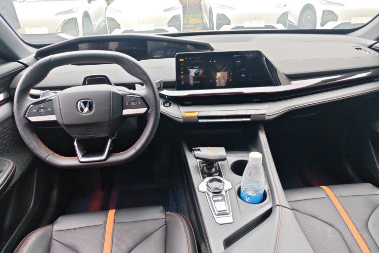 Used CHANGAN UNI-V 2024 1.5T Prestige Edition
