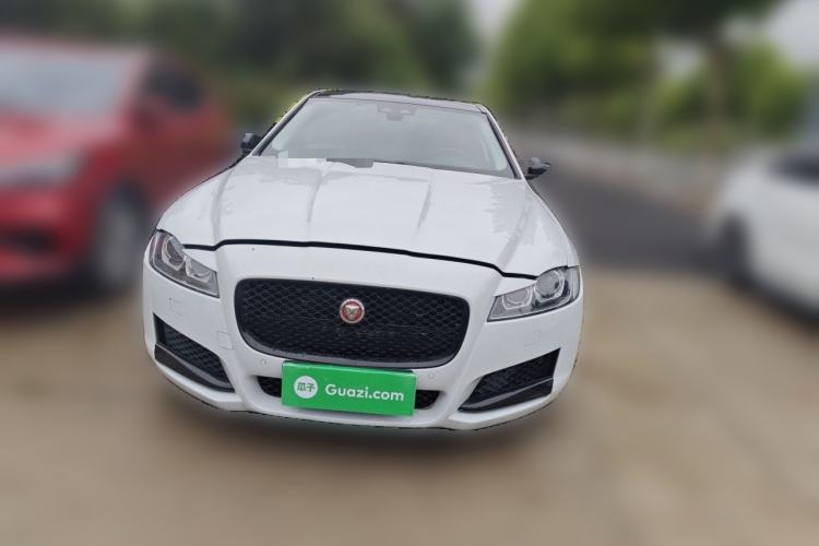 Used Jaguar XFL 2020 XFL 2.0T P200 Two-Wheel-Drive Rally Flag Edition
