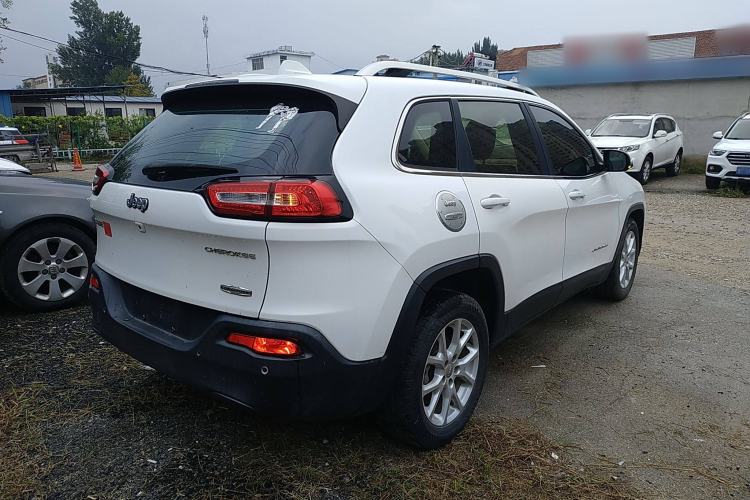 Used Jeep Cherokee 2016 2.0L Smart Version