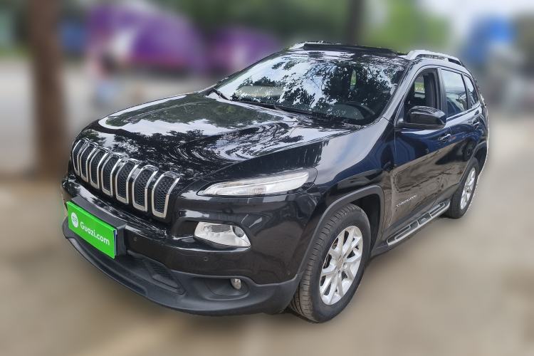 Used Jeep Cherokee 2017 2.0L Superior Edition