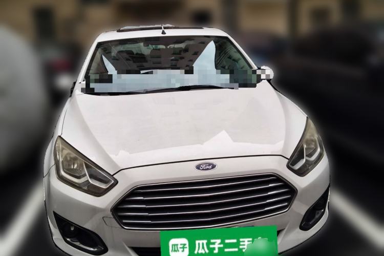 Used Ford Escort 2015 1.5L Automatic Fashion Model
