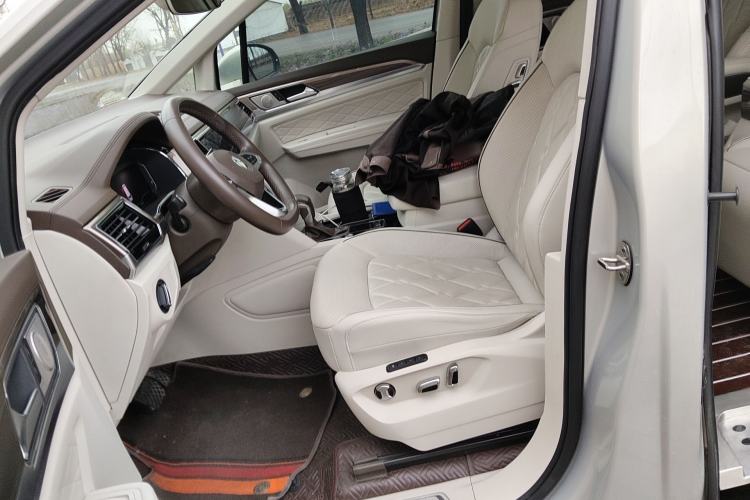 Used Volkswagen Viloran 2020 380TSI Prestige Edition
