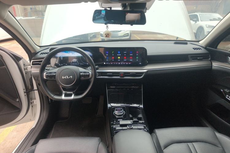 Used Kia K5 2021 380T GT-Line Refreshed Edition Center Console