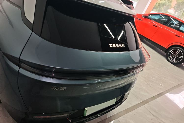 Used Zeekr 7X 2025 75 kWh Rear-Wheel Drive Intelligent Driving Version
