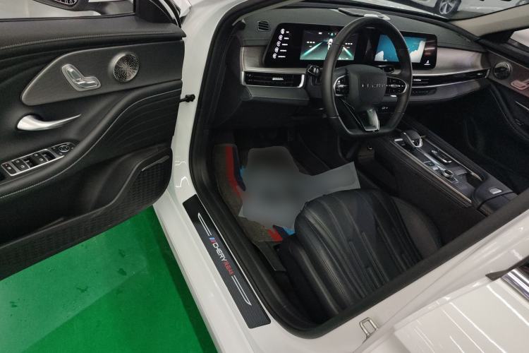 Used Chery Fengyun A8 2025 Model 70km Standard Version