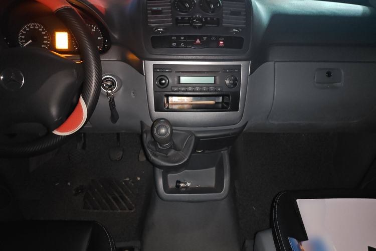 Used Mercedes-Benz Vito 2013 2.1T Elite Edition
