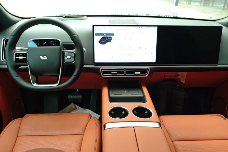 Used Li Auto L8 2025 Max Smart Refresh Edition Center Console