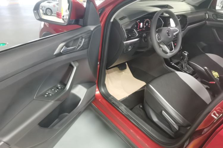 Used Volkswagen Tacqua 2020 1.5L Automatic Yue
