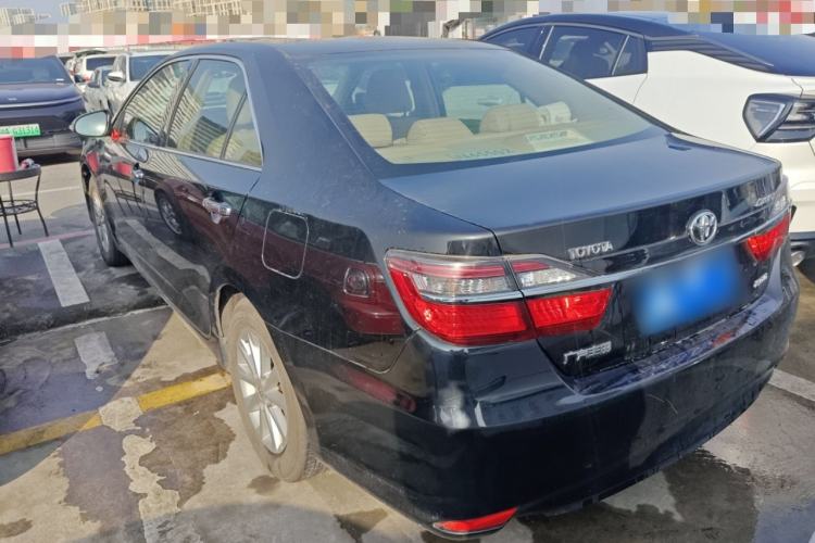 Used Toyota Camry 2015 2.0G Premier Edition
