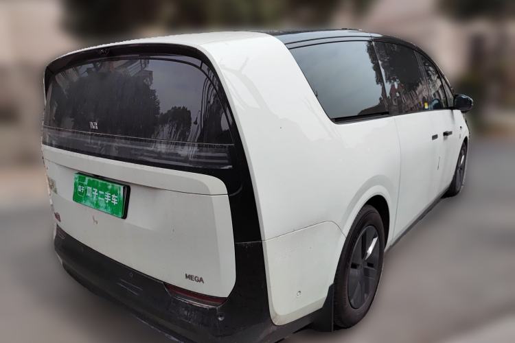 Used Li Auto MEGA 2025 Home Family Special Edition Rear Right 45 Deg